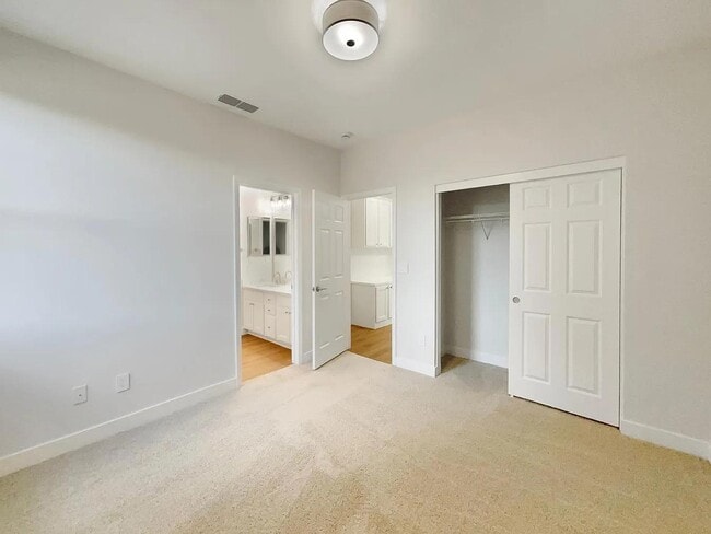 property at 1672 Lombard Ln