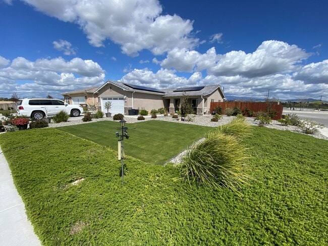 4601 Seedling Way in Bakersfield, CA - Building Photo - Building Photo
