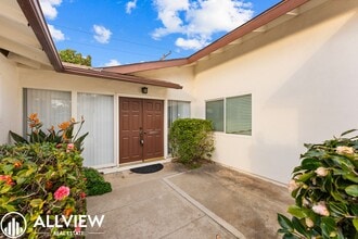 9131 Kahului Dr in Huntington Beach, CA - Building Photo - Building Photo