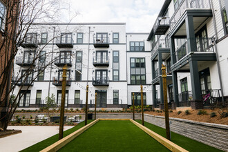 The Quarter House Apartments in Jackson, MS - Building Photo - Building Photo