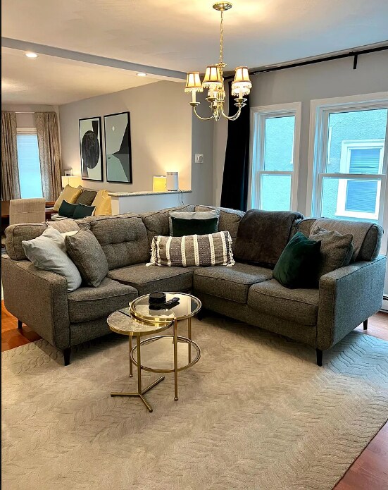 384 Fellsway W, Unit 1 in Medford, MA - Building Photo