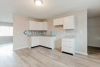 3704 Erin Dr in Indianapolis, IN - Building Photo - Building Photo