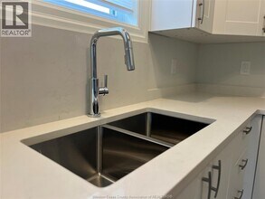 89 Draper St in Essex, ON - Building Photo - Building Photo