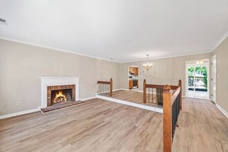 439 Wynridge Dr in Charlottesville, VA - Foto de edificio - Building Photo