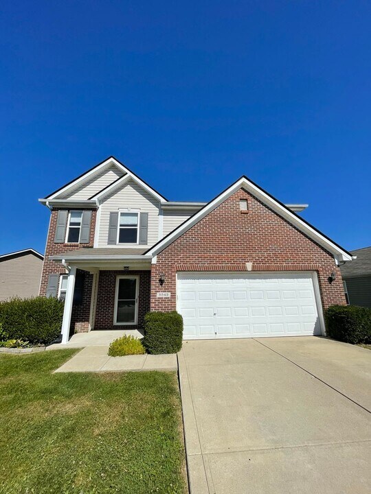 5543 Wild Horse Dr in Indianapolis, IN - Building Photo