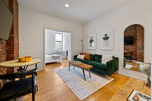 416 W 49th St in New York, NY - Building Photo