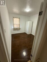 32 Belgravia Ave in Toronto, ON - Building Photo - Building Photo