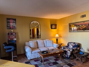 9000 S Las Vegas Blvd in Las Vegas, NV - Building Photo - Building Photo