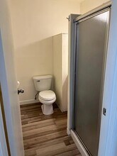 2537 13th Ave W, Unit B in Seattle, WA - Building Photo - Building Photo