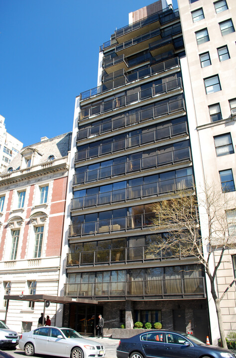 1045 5th Ave in New York, NY - Building Photo