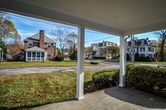 77 W Central St in Natick, MA - Building Photo - Building Photo