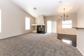 6017 Ingenue Rd in North Las Vegas, NV - Building Photo - Building Photo