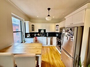 13 Worcester St, Unit 2 in Boston, MA - Foto de edificio - Building Photo