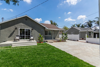 6718 Cedros in Van Nuys, CA - Building Photo - Other