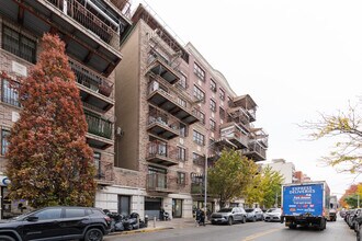 515 Flushing Ave in Brooklyn, NY - Building Photo - Building Photo