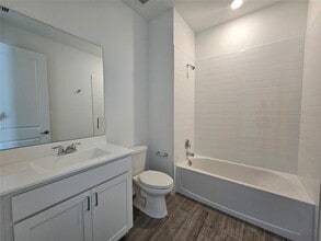 5729 Graceful Wy in Delray Beach, FL - Foto de edificio - Building Photo