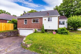 1502 Shenandoah Ave in Cincinnati, OH - Building Photo - Building Photo