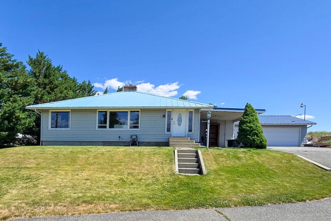 property at 800 10th St NE