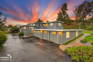 1864 Lake Dr in Encinitas, CA - Building Photo