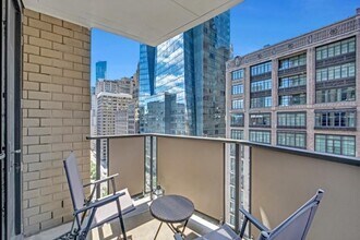 407 Park Ave S in New York, NY - Building Photo - Building Photo