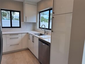 5408 NE 3rd Ter. in Fort Lauderdale, FL - Building Photo - Building Photo