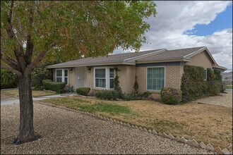 4040 Bancroft Dr in El Paso, TX - Building Photo - Building Photo