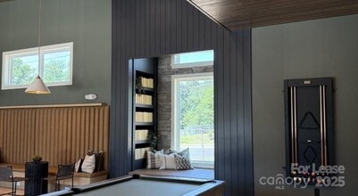 9414 Mallard Creek Rd, Unit Drake in Charlotte, NC - Building Photo - Building Photo