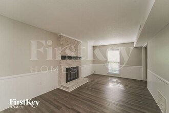 9306 Covedale Dr in Charlotte, NC - Building Photo - Building Photo