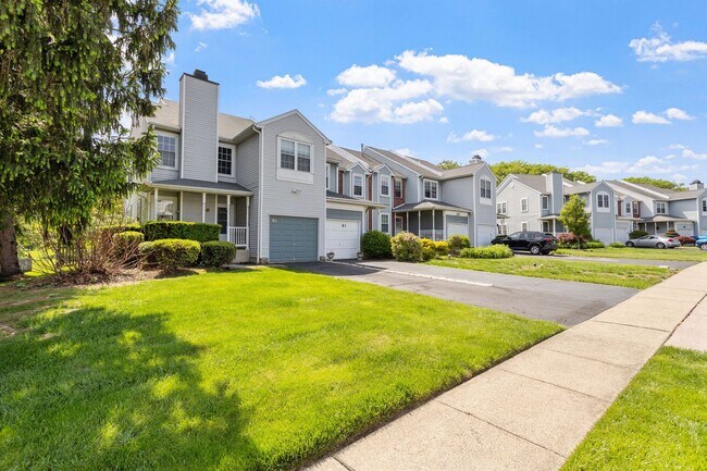 81 Kirkwood Dr in Newtown, PA - Building Photo - Building Photo