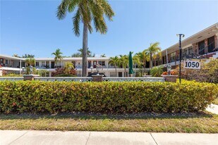 1050 Atlantic Shores Blvd in Hallandale Beach, FL - Building Photo