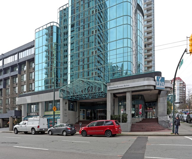 GEC Viva Tower in Vancouver, BC - Building Photo - Building Photo