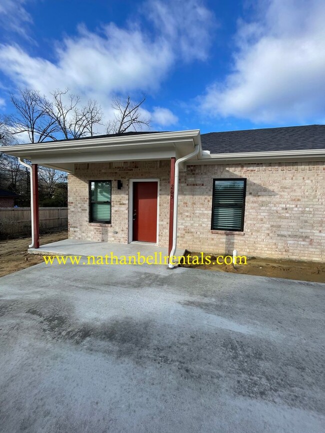 property at 260-262 Chisholm Trail