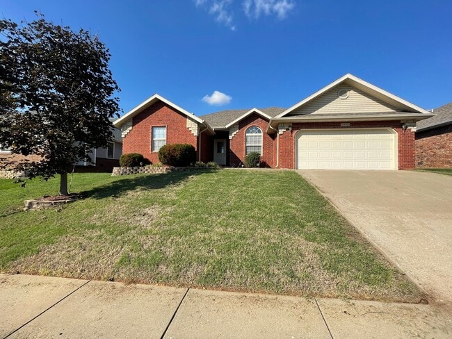 property at 3853 W Rockwood St