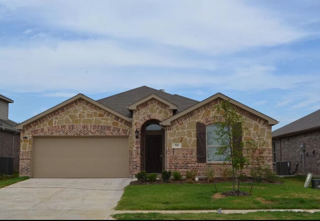 property at 701 Cheyenne Dr