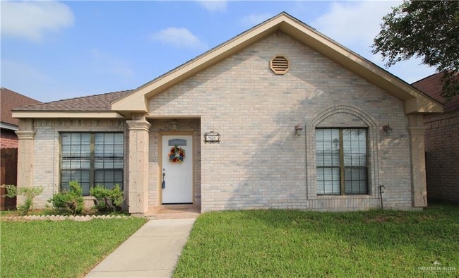 property at 17 Quamasia Ave