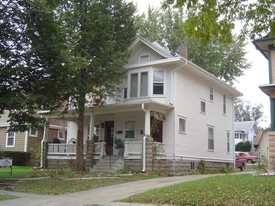 2611 Everett St Apartments