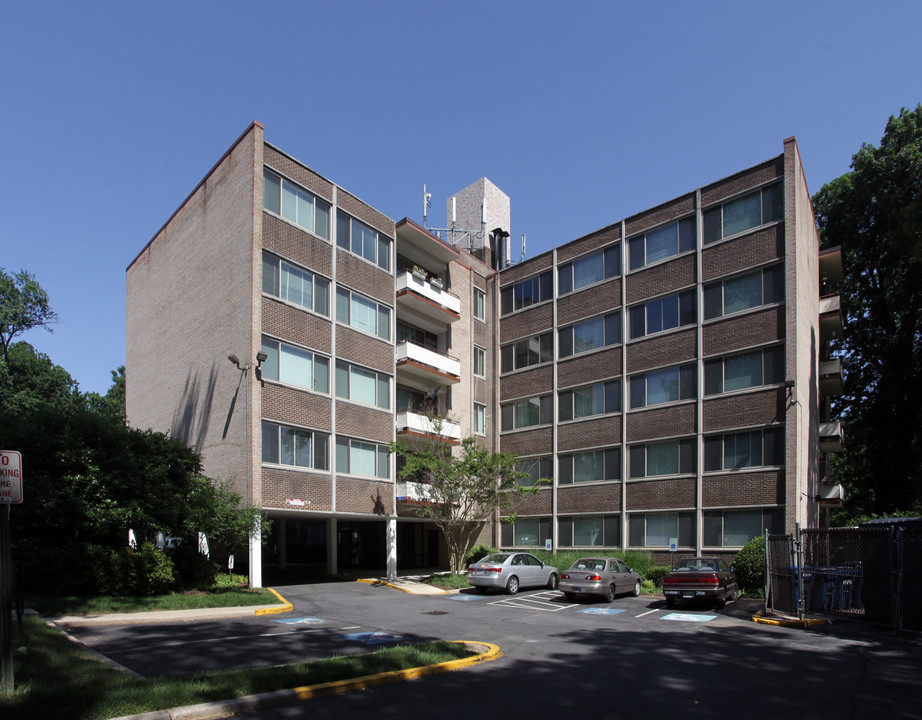 Montgomery Towers in Silver Spring, MD - Building Photo