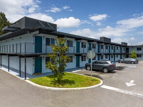 Indian River Flats in Palm Bay, FL - Foto de edificio - Building Photo