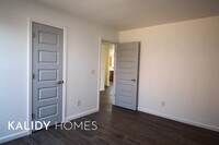 1400 Buena Vista Cir photo'
