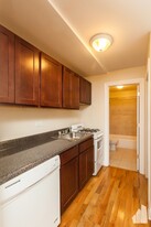 1435 N Dearborn St, Unit A2 Apartments