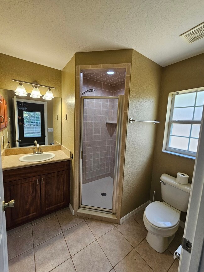 1246 NE 13th Ave in Ocala, FL - Building Photo - Building Photo