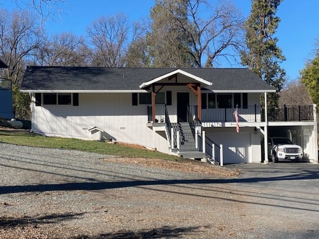 property at 21120 Phoenix Lake Rd