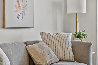 7037 Fane Rd in Edmonton, AB - Building Photo - Building Photo