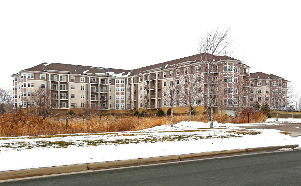 McKenna Crossing (Senior 65+) in Prior Lake, MN - Foto de edificio