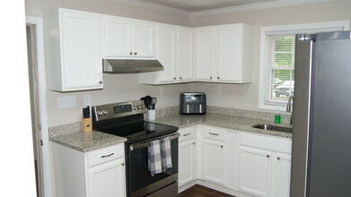 6551 Roberta St in Lithia Springs, GA - Building Photo - Building Photo
