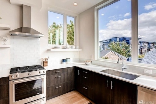 3045 21st Ave W in Seattle, WA - Building Photo - Building Photo