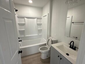 4523 Palm Beach Blvd in Ft. Myers, FL - Building Photo - Building Photo