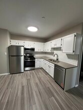 333 S Jefferson St, Unit 1E in Batavia, IL - Building Photo - Building Photo