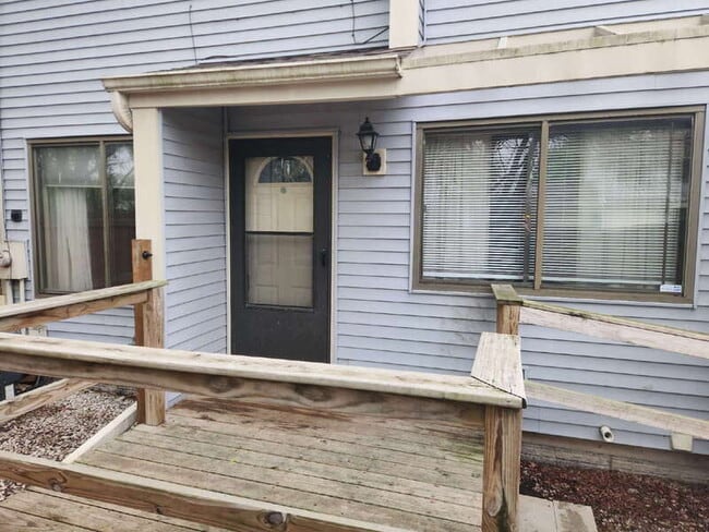 926 Breezewood Cir in Altoona, IA - Building Photo - Building Photo