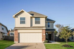 8208 Runner Oak Ln in Fort Worth, TX - Building Photo